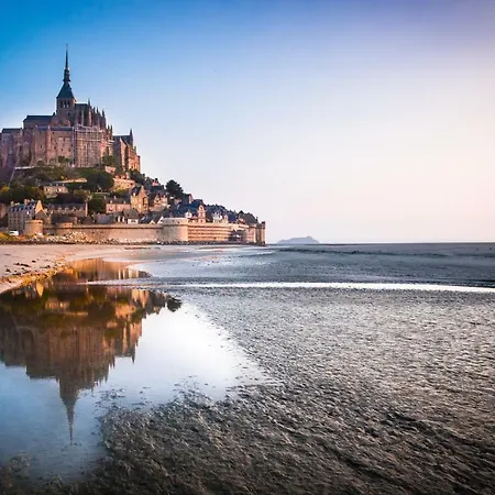 Prázdninový dům Cute Family Mont Saint Michel