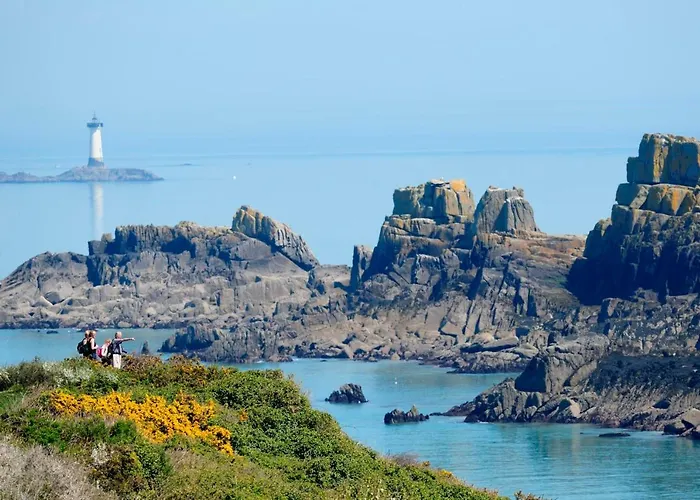 Cute Family Mont Saint Michel *